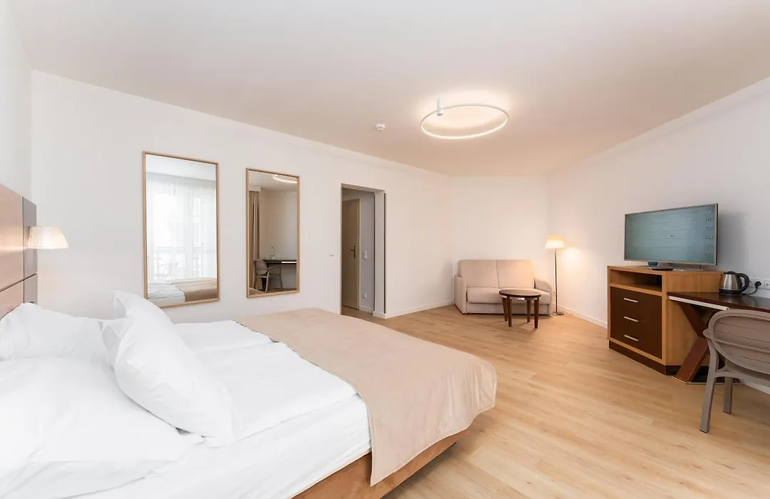 Apartament hotelowy delux w Kołobrzegu ul Kościuszki 16 Pobyt 7 nocy 10 procent rabatu 4 noce 5 procent rabatu-1